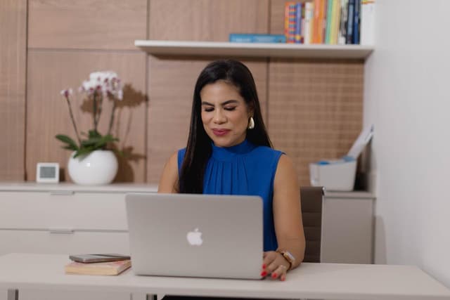 Lili - Psicóloga e Mentora